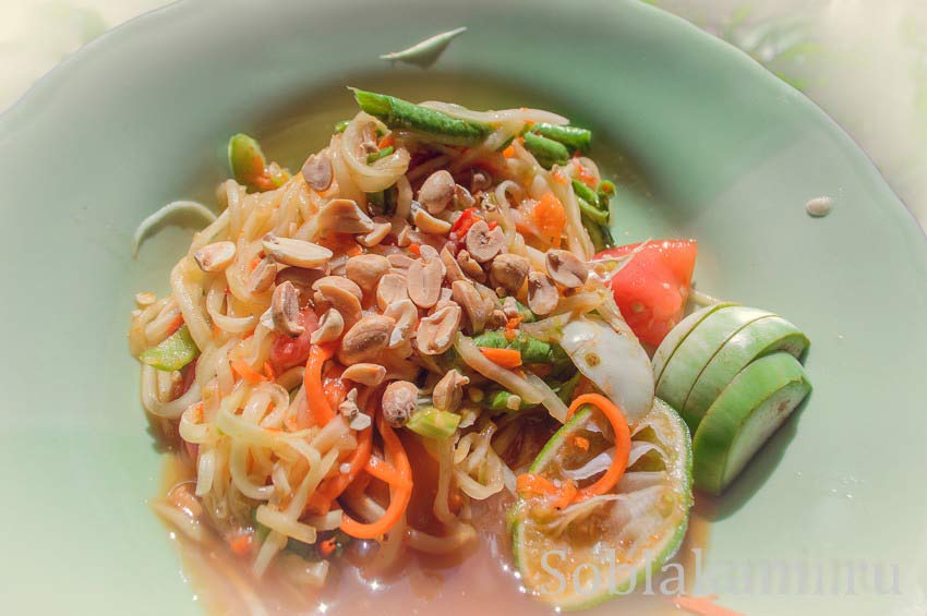 Тайский салат из папайи Сом Там: простой рецепт с фото
