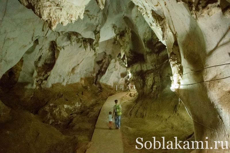 пещеры и горячие источники возле Чиангмая, Таиланд, фото
